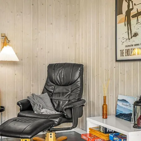 Stunning In Thisted With Sauna Semesterbostad *